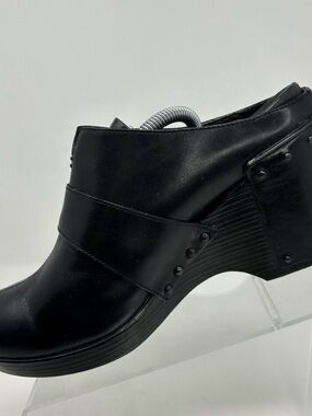 Dansko Women's Black Leather Slip On Wedge Mule Clogs Size 39 Studded Casual